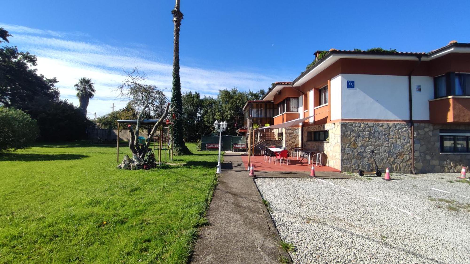 Villa Family House Gijón Esterno foto
